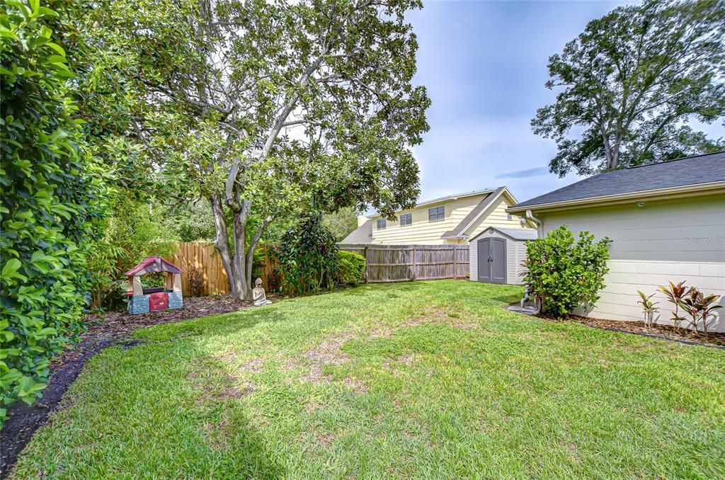 待售: $425,000 (4 贝兹, 2 浴室, 1842 平方英尺)