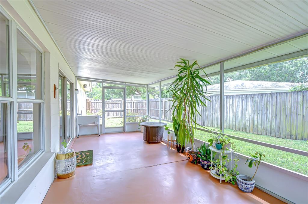 待售: $425,000 (4 贝兹, 2 浴室, 1842 平方英尺)