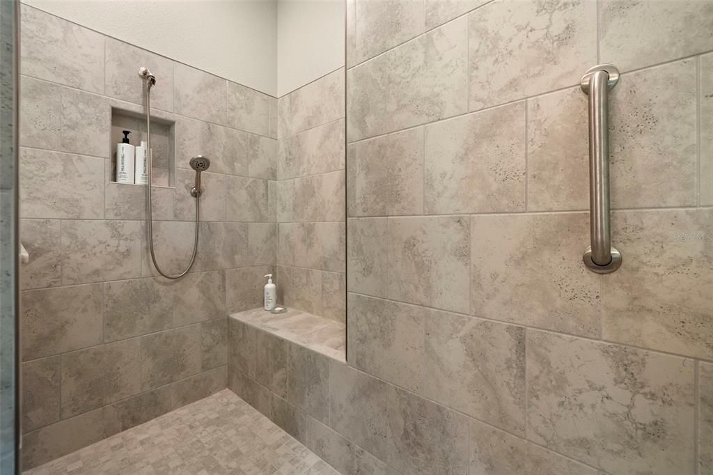 For Sale: $624,999 (3 beds, 3 baths, 2778 Square Feet)