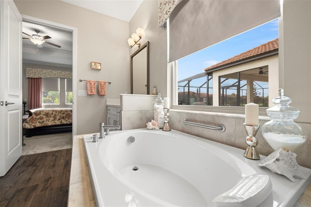 For Sale: $624,999 (3 beds, 3 baths, 2778 Square Feet)