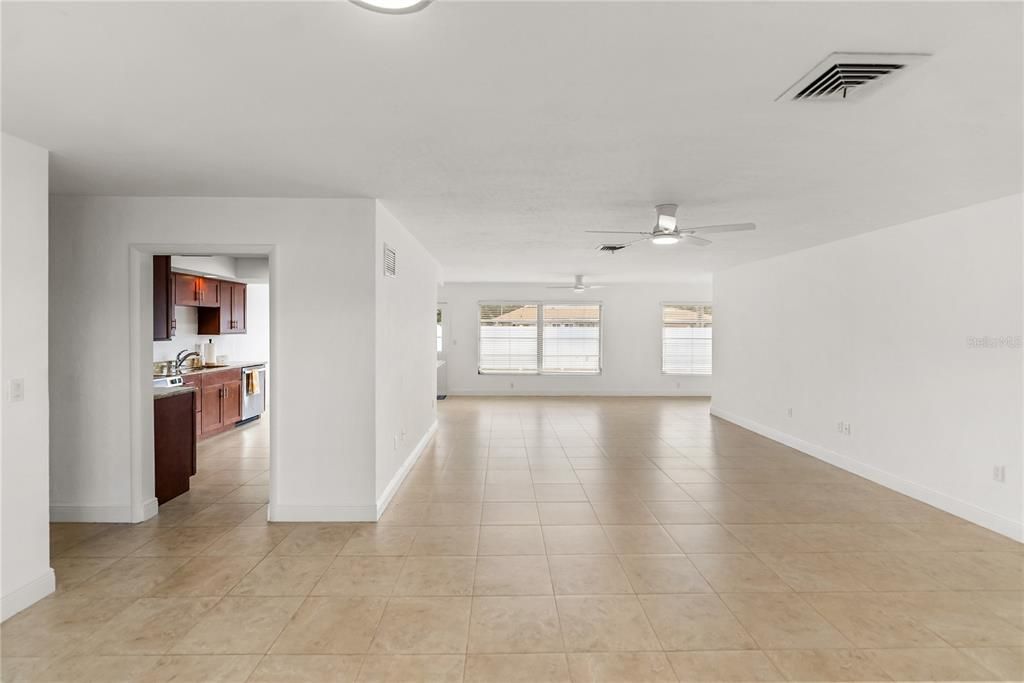 待售: $525,000 (3 贝兹, 2 浴室, 1930 平方英尺)