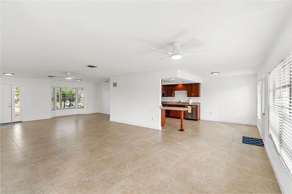 待售: $525,000 (3 贝兹, 2 浴室, 1930 平方英尺)