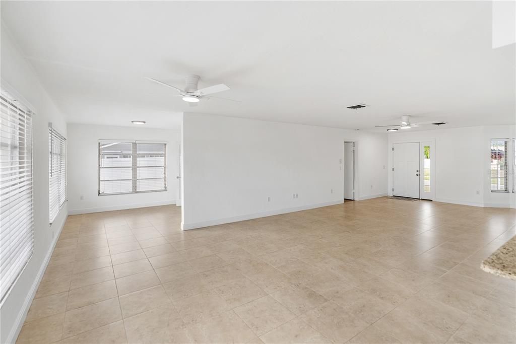 待售: $525,000 (3 贝兹, 2 浴室, 1930 平方英尺)