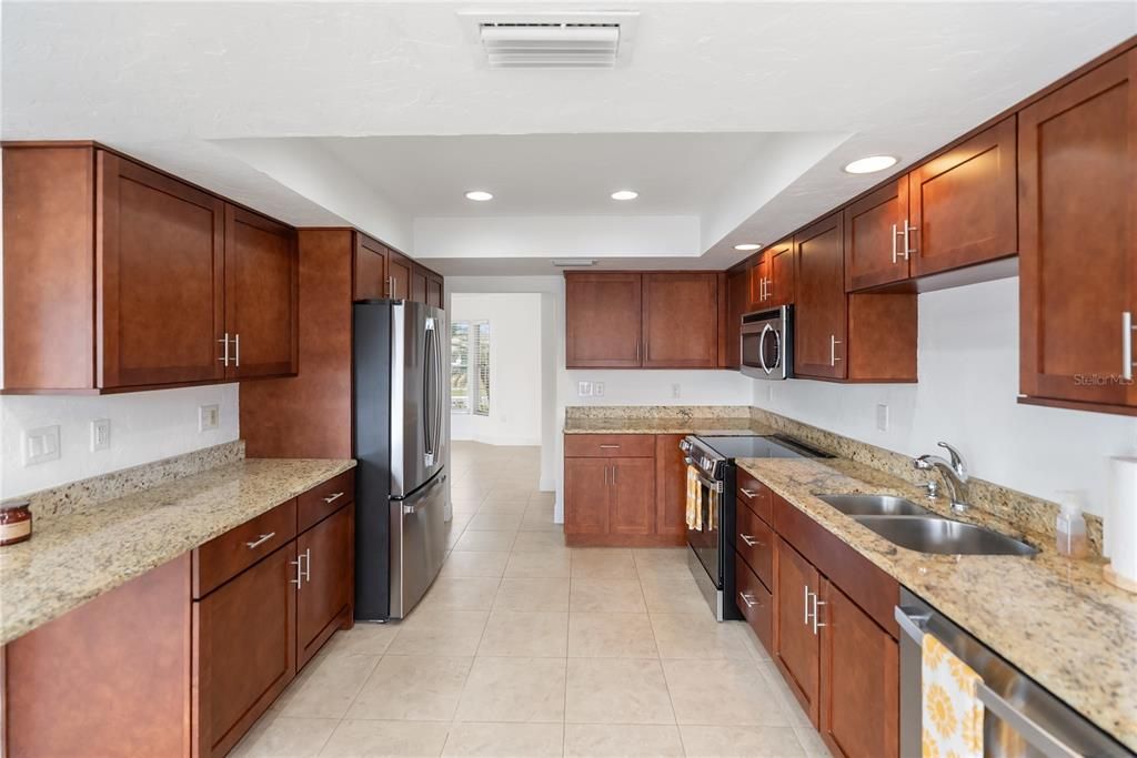 待售: $525,000 (3 贝兹, 2 浴室, 1930 平方英尺)