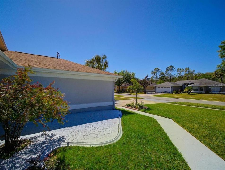 En Venta: $415,000 (3 camas, 2 baños, 1572 Pies cuadrados)