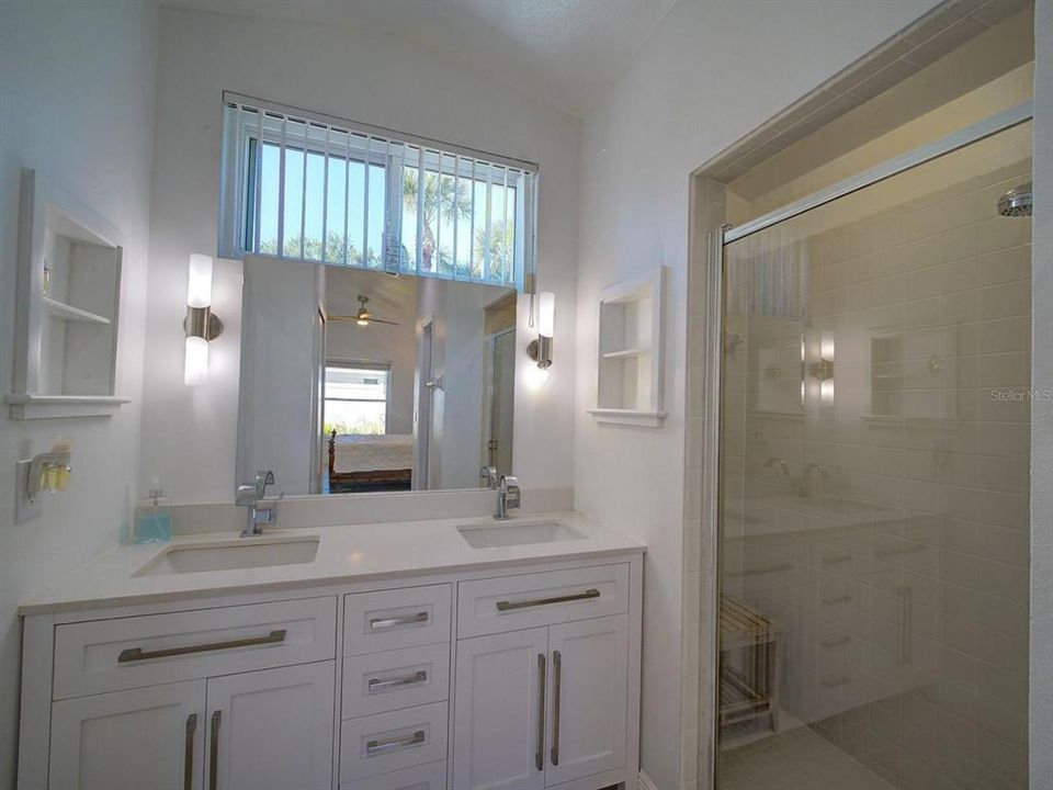 En Venta: $415,000 (3 camas, 2 baños, 1572 Pies cuadrados)