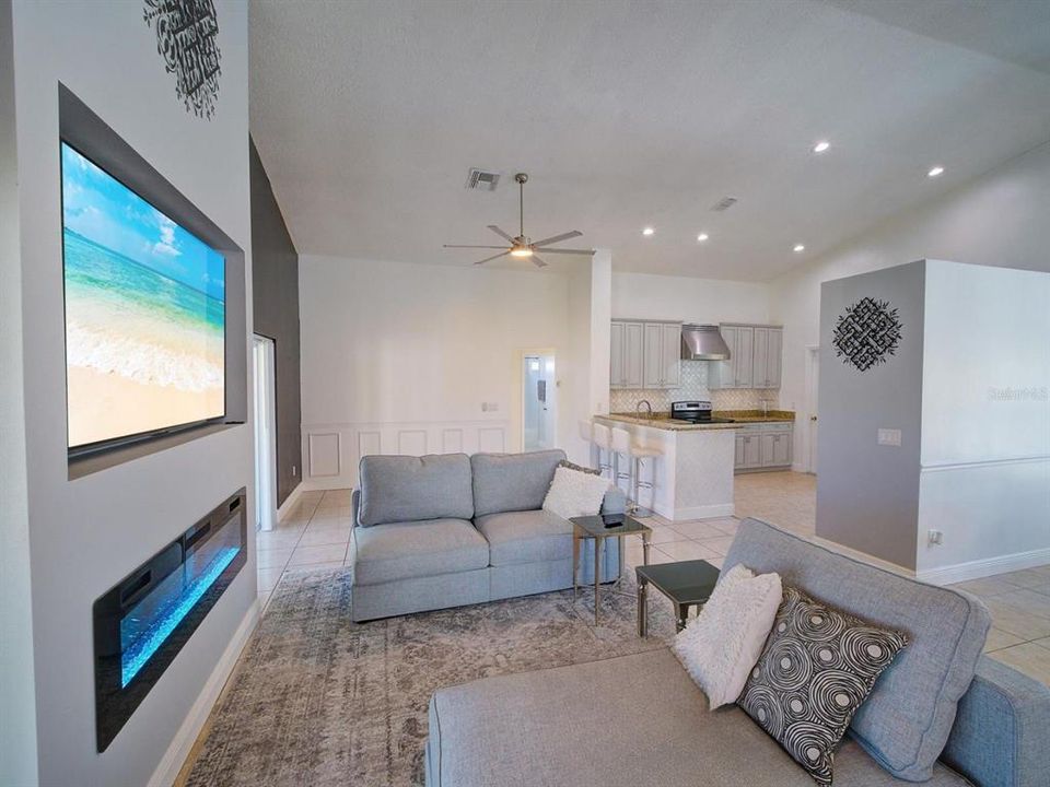 En Venta: $415,000 (3 camas, 2 baños, 1572 Pies cuadrados)