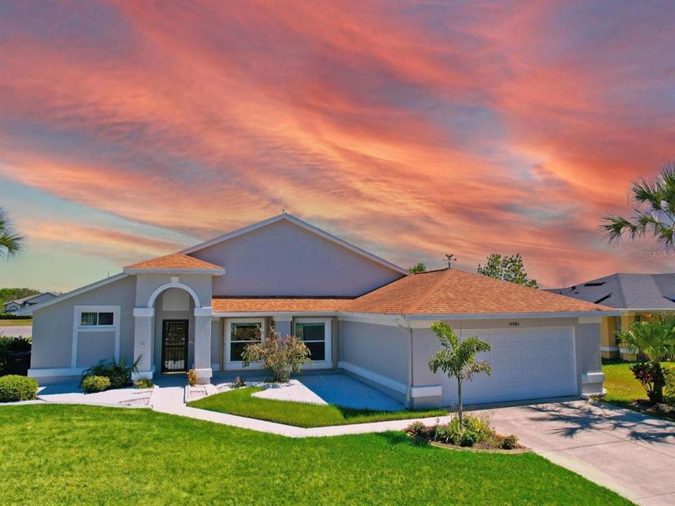 En Venta: $415,000 (3 camas, 2 baños, 1572 Pies cuadrados)