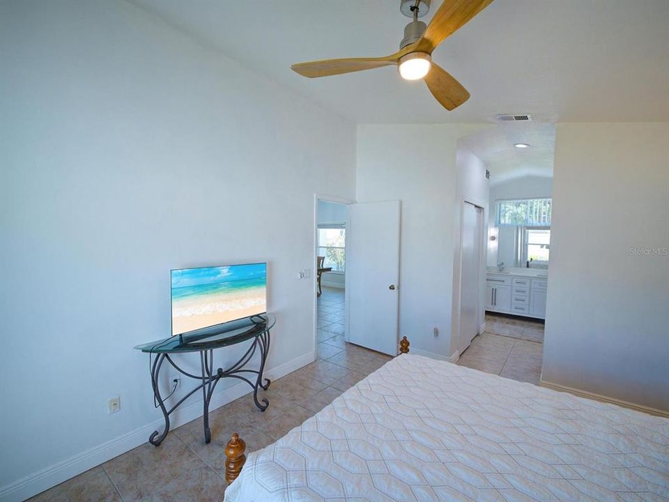 En Venta: $415,000 (3 camas, 2 baños, 1572 Pies cuadrados)