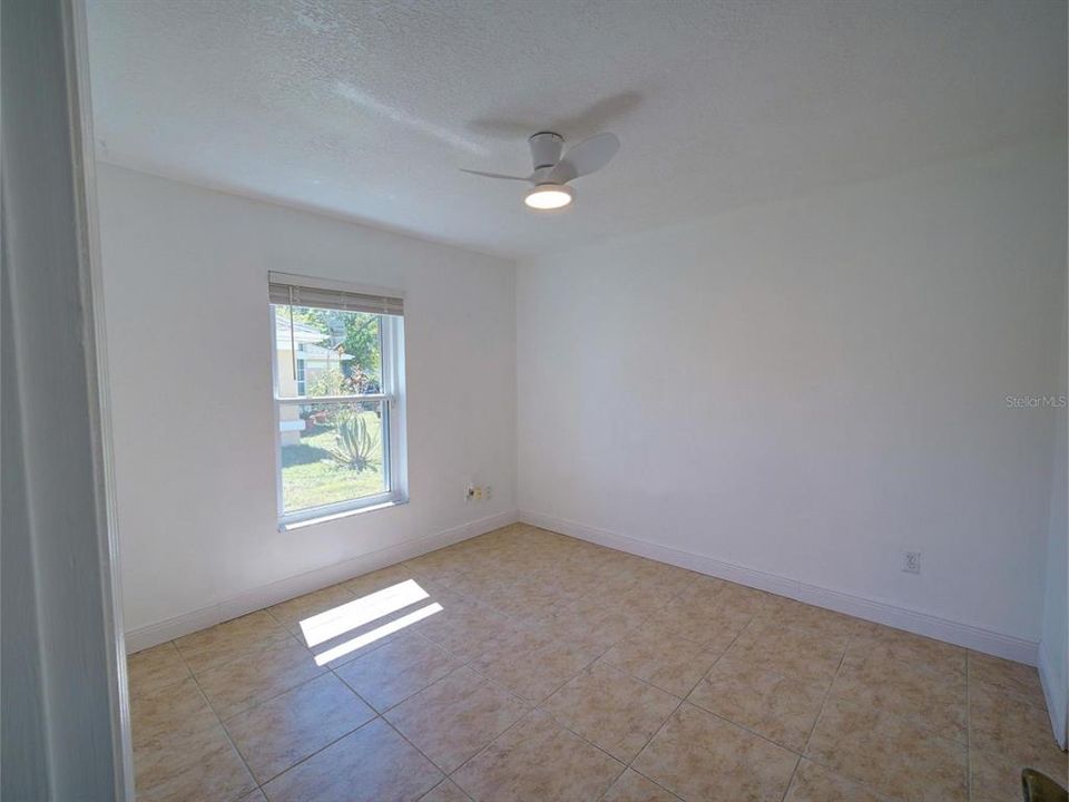 En Venta: $415,000 (3 camas, 2 baños, 1572 Pies cuadrados)