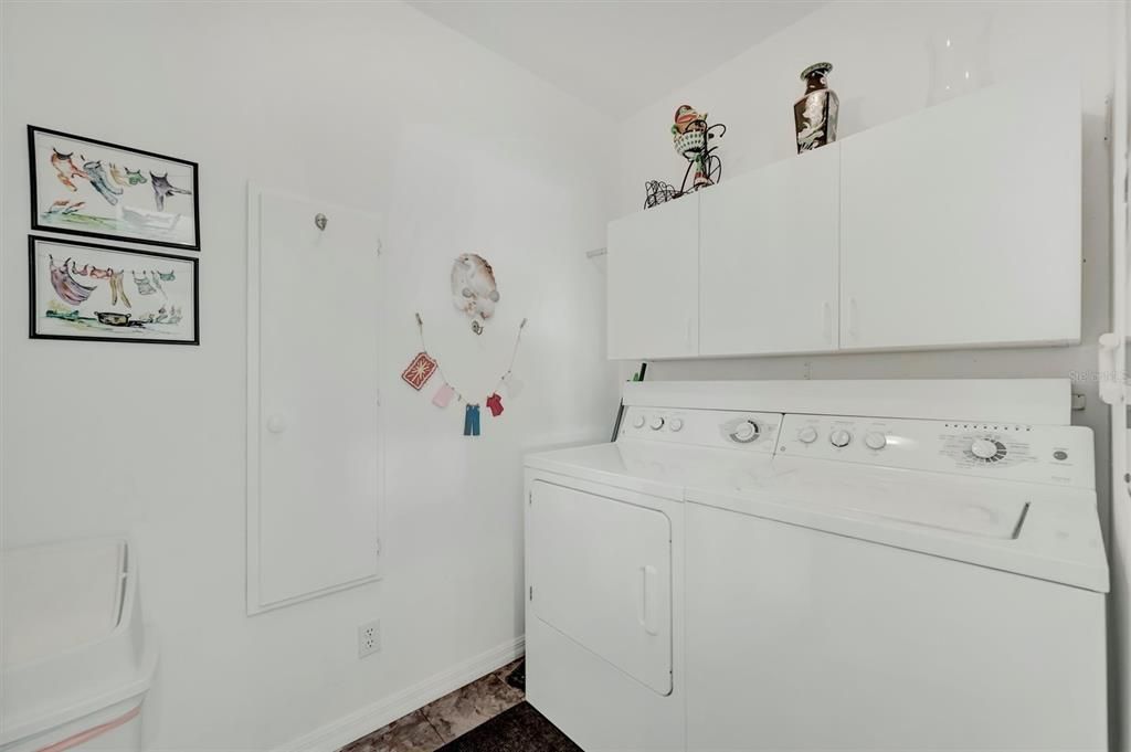 На продажу: $2,750,000 (3 спален, 2 ванн, 1864 Квадратных фут)