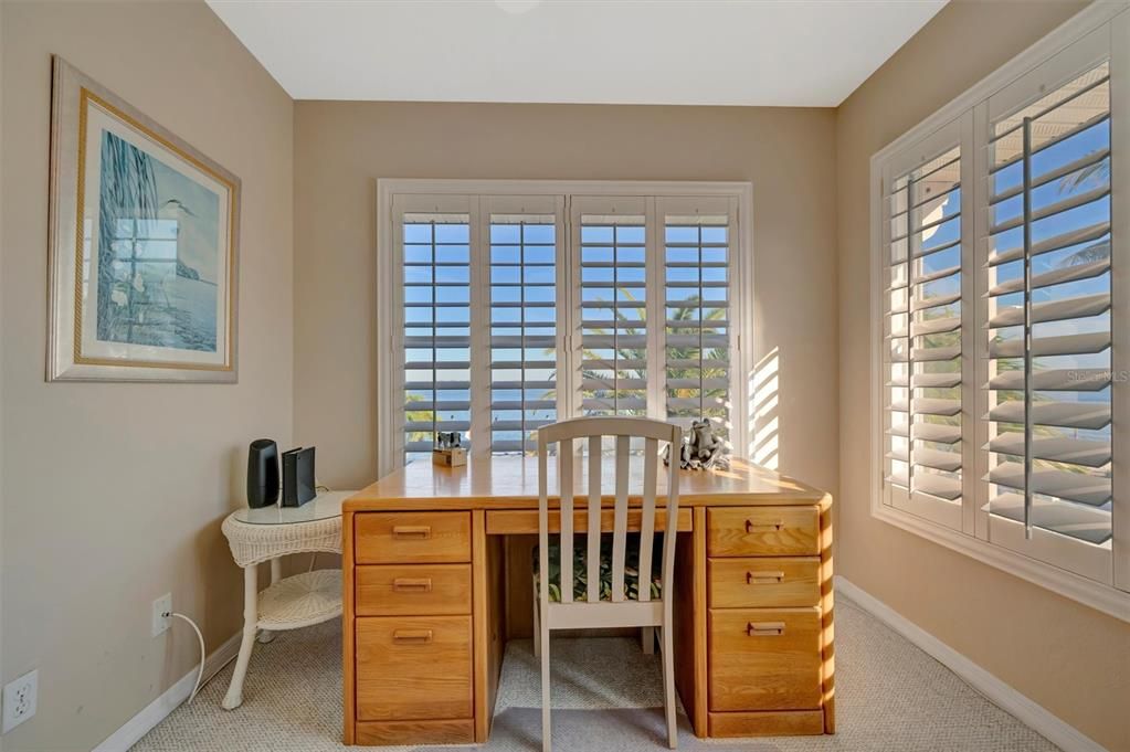 На продажу: $2,750,000 (3 спален, 2 ванн, 1864 Квадратных фут)