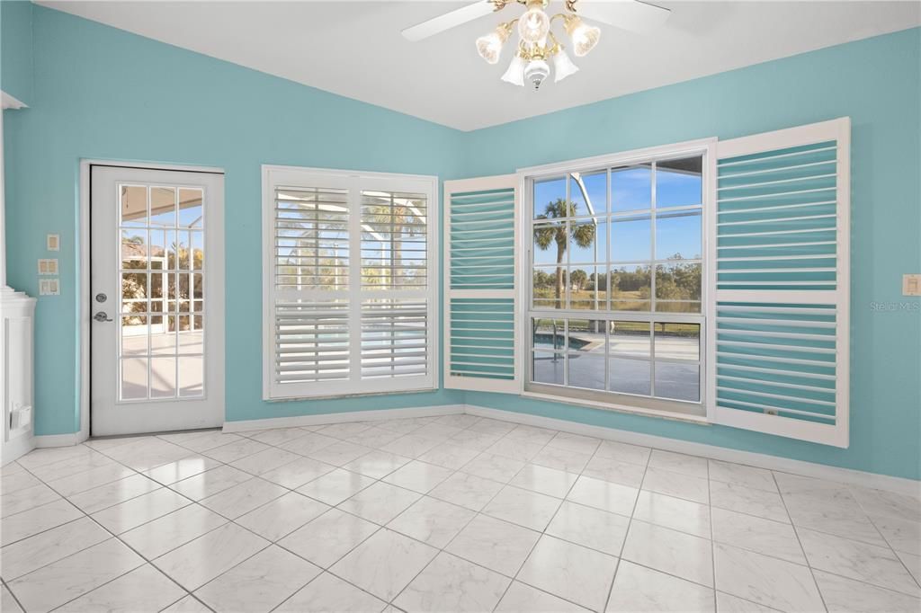 En Venta: $485,000 (3 camas, 2 baños, 2586 Pies cuadrados)