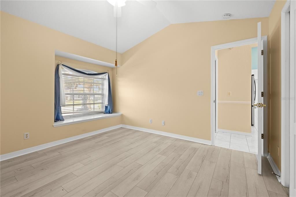 En Venta: $485,000 (3 camas, 2 baños, 2586 Pies cuadrados)