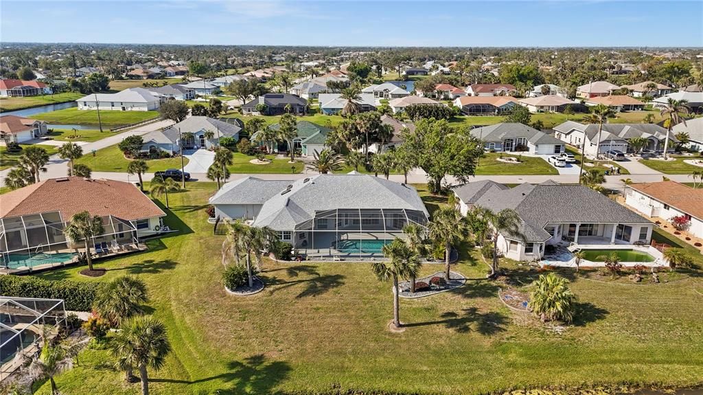 En Venta: $485,000 (3 camas, 2 baños, 2586 Pies cuadrados)