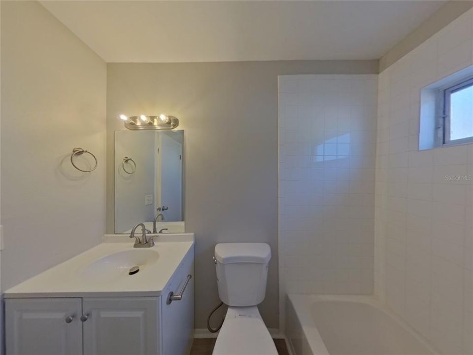 В аренду: $2,299 (2 спален, 2 ванн, 1265 Квадратных фут)