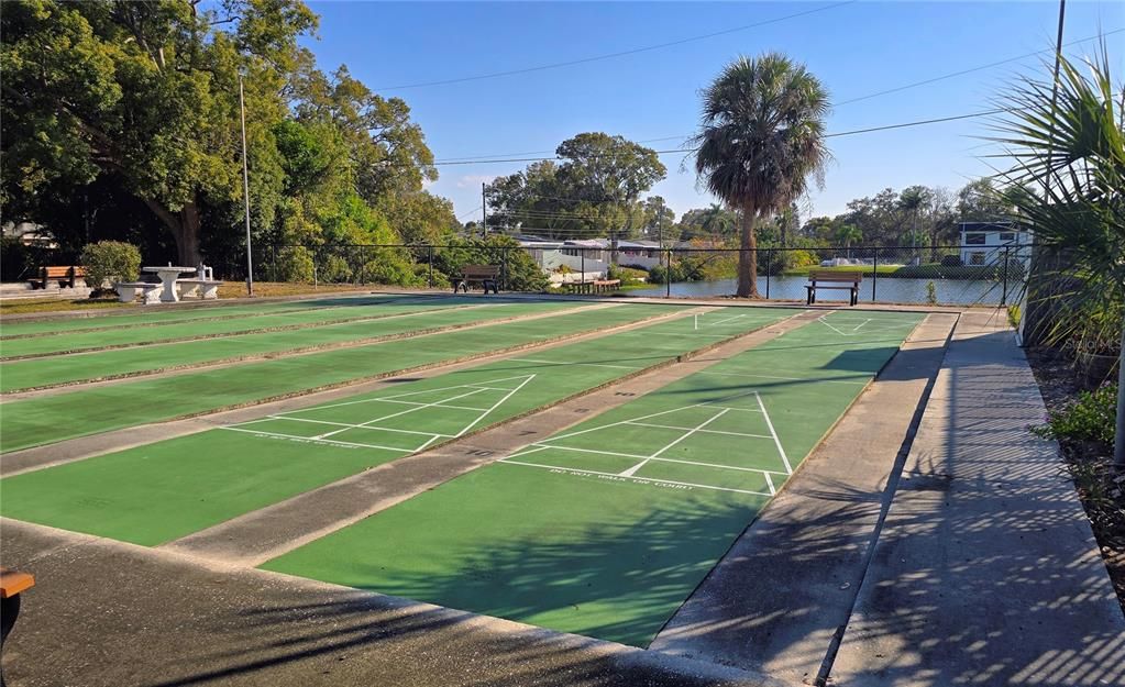 待售: $98,000 (1 贝兹, 1 浴室, 974 平方英尺)