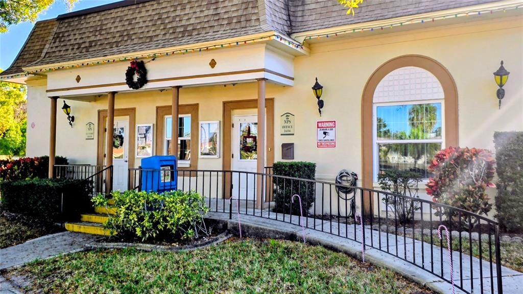 待售: $98,000 (1 贝兹, 1 浴室, 974 平方英尺)