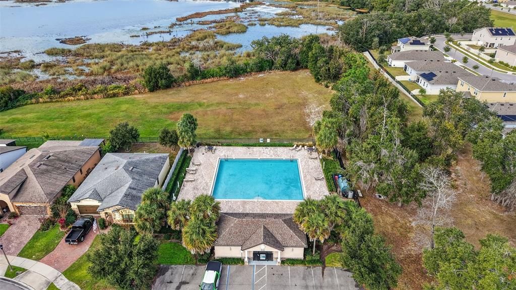 En Venta: $340,000 (4 camas, 2 baños, 1713 Pies cuadrados)