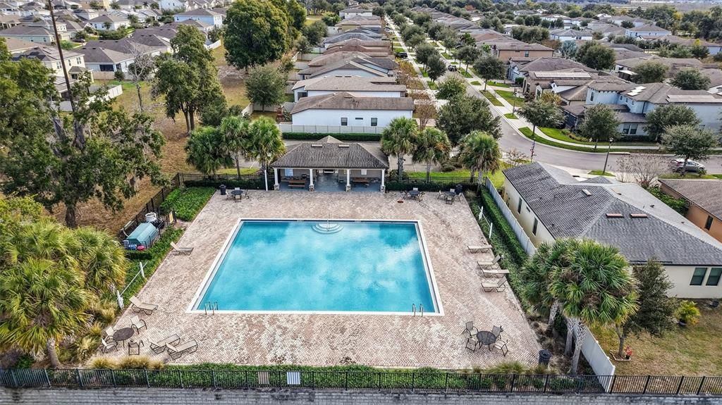 En Venta: $340,000 (4 camas, 2 baños, 1713 Pies cuadrados)