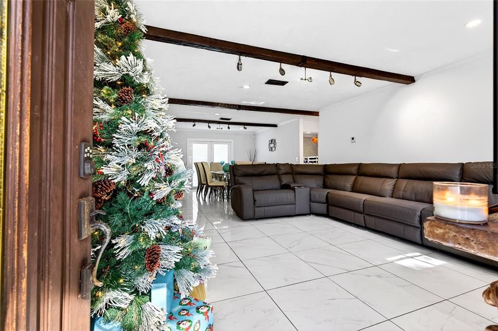 待售: $500,000 (3 贝兹, 2 浴室, 2336 平方英尺)