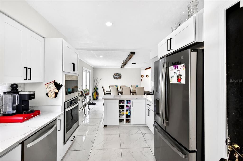 待售: $500,000 (3 贝兹, 2 浴室, 2336 平方英尺)