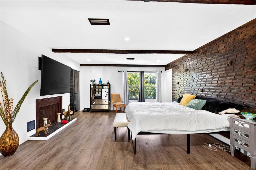 待售: $500,000 (3 贝兹, 2 浴室, 2336 平方英尺)