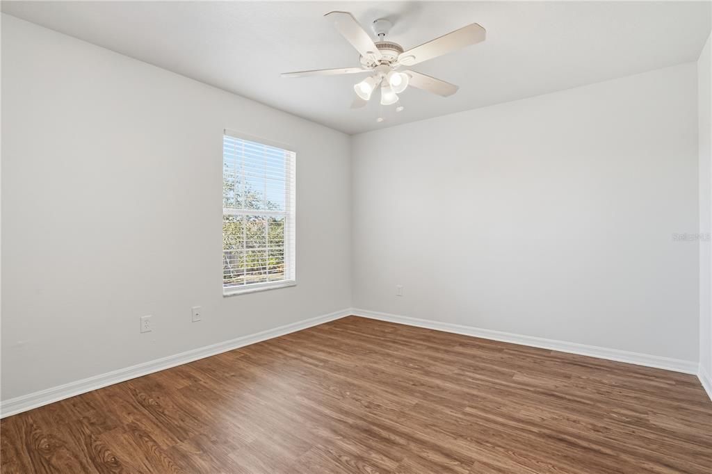 For Sale: $354,900 (4 beds, 2 baths, 2595 Square Feet)