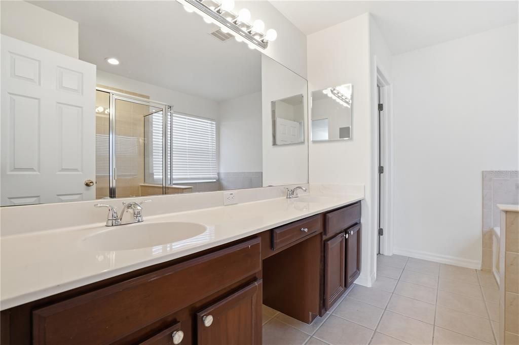 For Sale: $354,900 (4 beds, 2 baths, 2595 Square Feet)