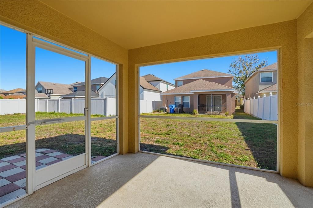 For Sale: $354,900 (4 beds, 2 baths, 2595 Square Feet)