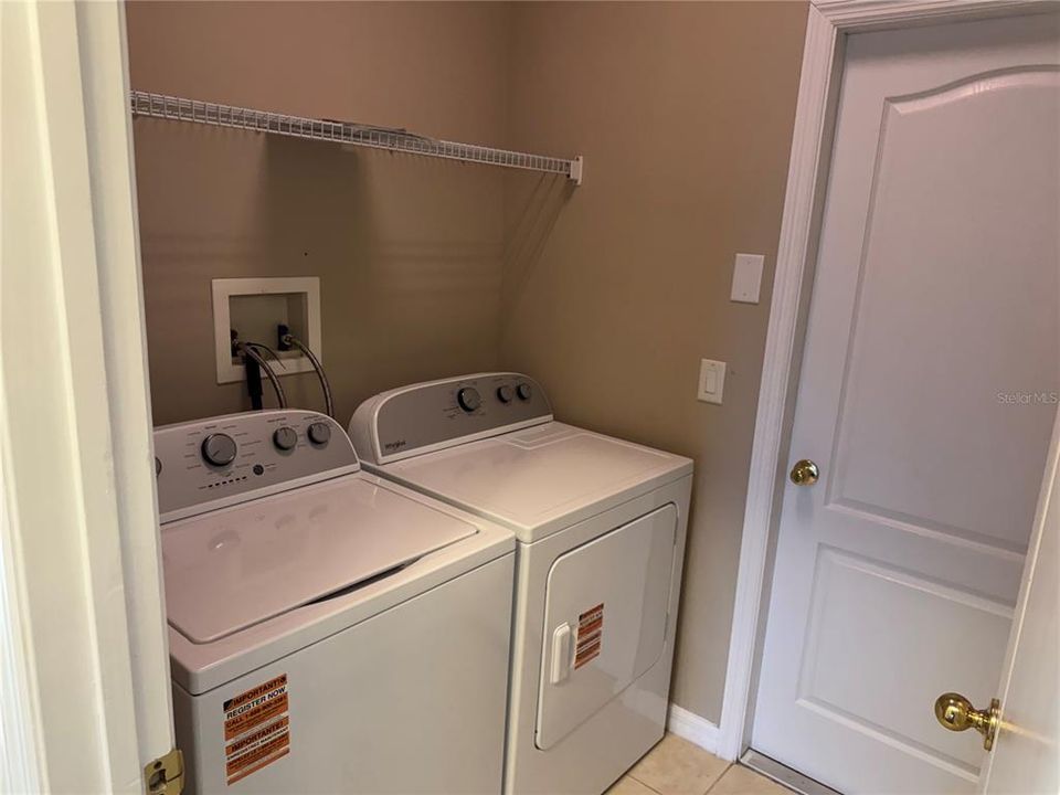 出租: $2,495 (4 贝兹, 2 浴室, 1712 平方英尺)