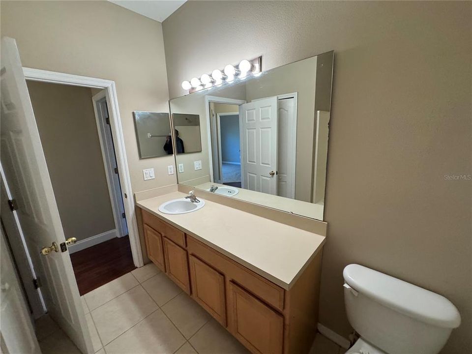 出租: $2,495 (4 贝兹, 2 浴室, 1712 平方英尺)