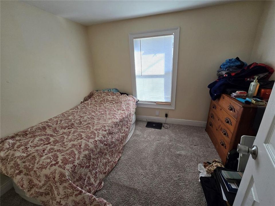 待售: $115,000 (2 贝兹, 1 浴室, 660 平方英尺)