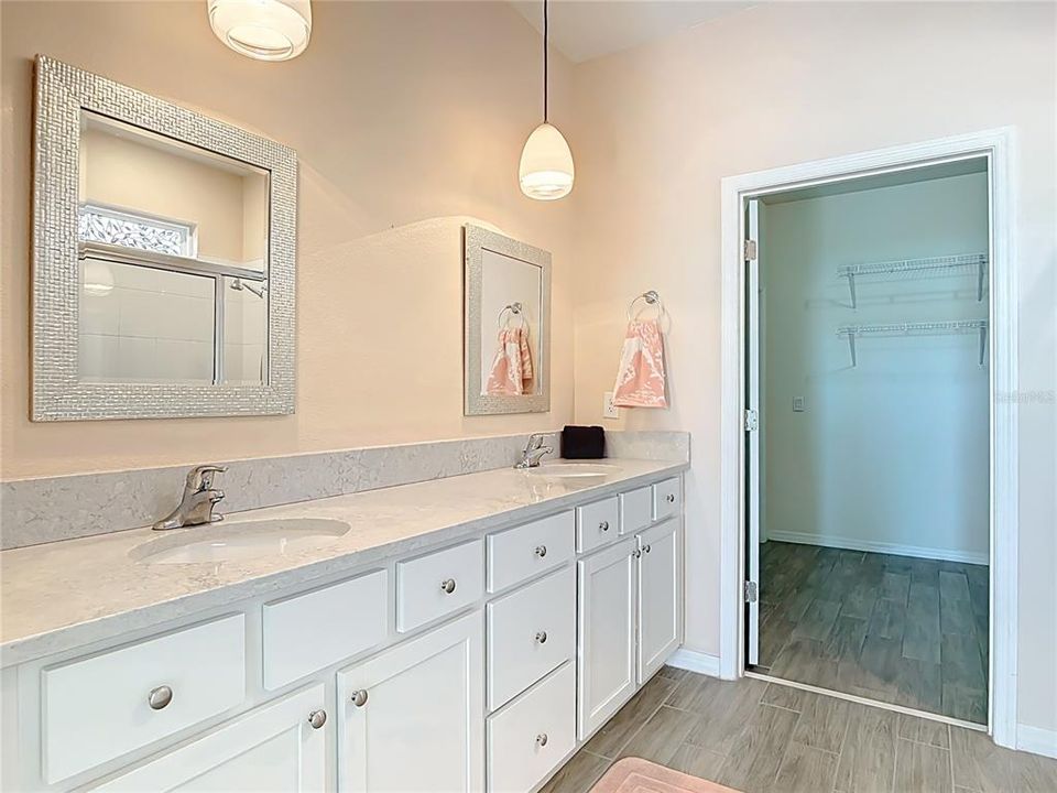 En Venta: $409,900 (3 camas, 2 baños, 1710 Pies cuadrados)