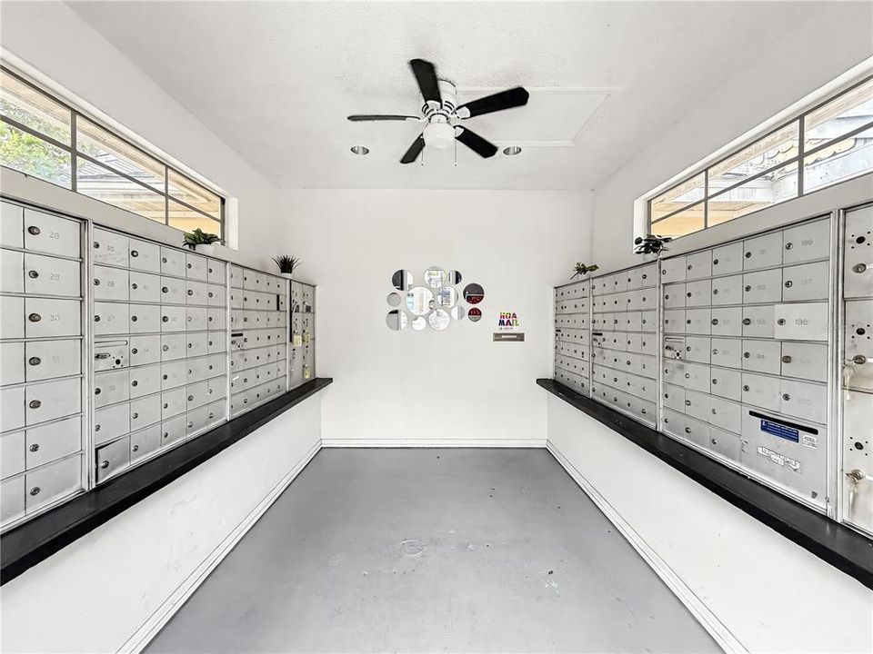 待售: $169,900 (2 贝兹, 2 浴室, 1121 平方英尺)