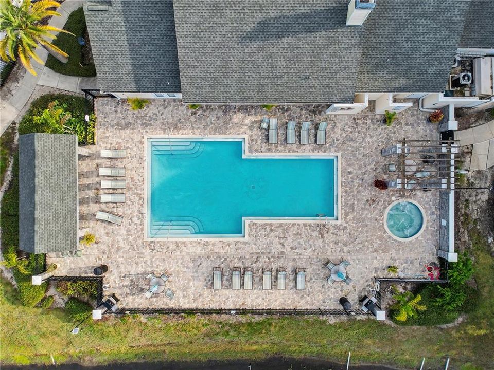 待售: $169,900 (2 贝兹, 2 浴室, 1121 平方英尺)