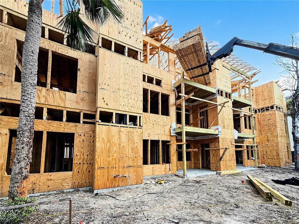 待售: $169,900 (2 贝兹, 2 浴室, 1121 平方英尺)