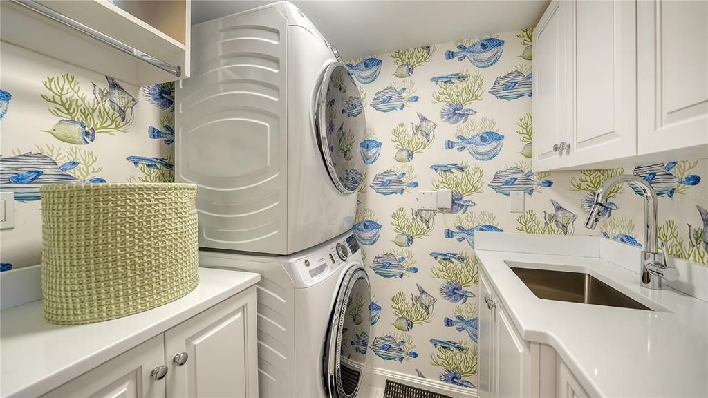 待售: $2,195,000 (3 贝兹, 3 浴室, 2375 平方英尺)