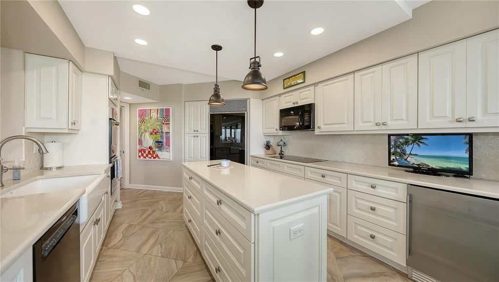 待售: $2,195,000 (3 贝兹, 3 浴室, 2375 平方英尺)