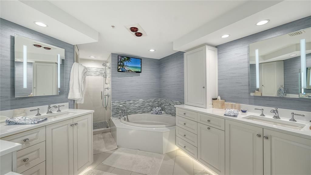 待售: $2,195,000 (3 贝兹, 3 浴室, 2375 平方英尺)