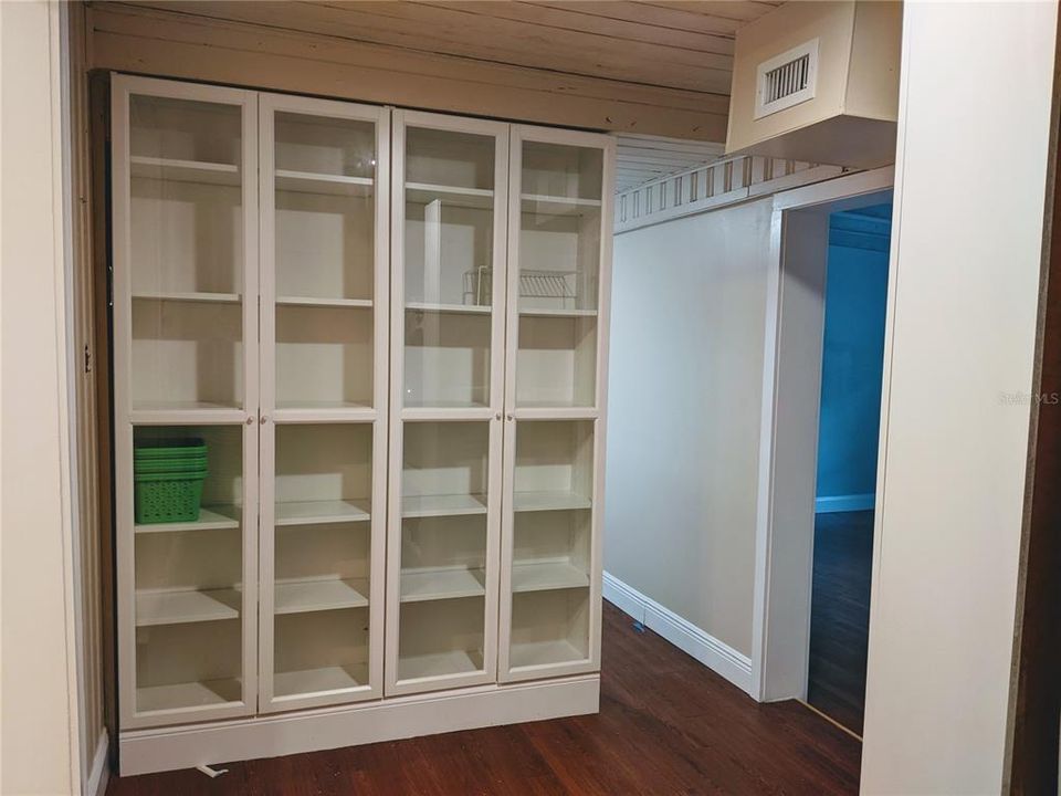 出租: $3,250 (3 贝兹, 2 浴室, 1836 平方英尺)