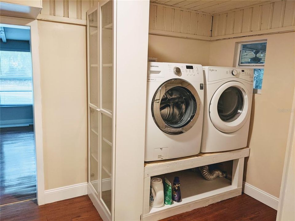 出租: $3,250 (3 贝兹, 2 浴室, 1836 平方英尺)