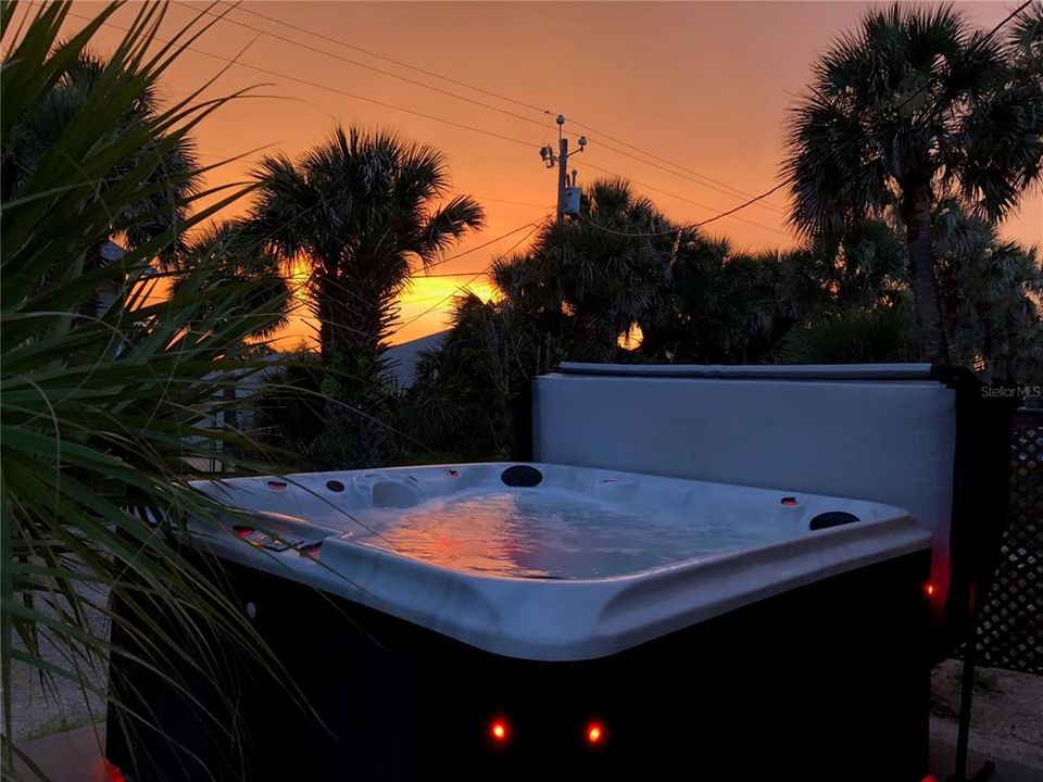 En Venta: $989,000 (3 camas, 2 baños, 1200 Pies cuadrados)