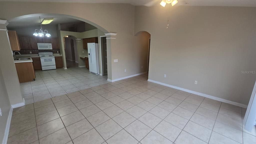 На продажу: $344,000 (4 спален, 2 ванн, 1959 Квадратных фут)