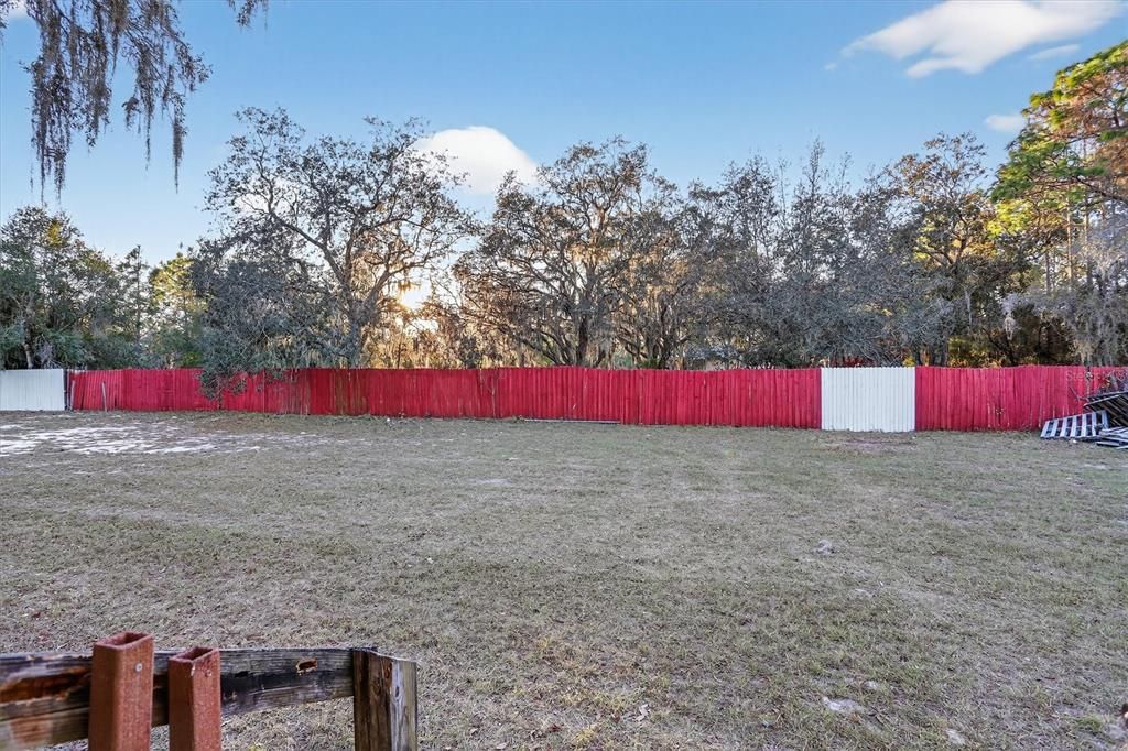 For Sale: $160,000 (2 beds, 2 baths, 896 Square Feet)