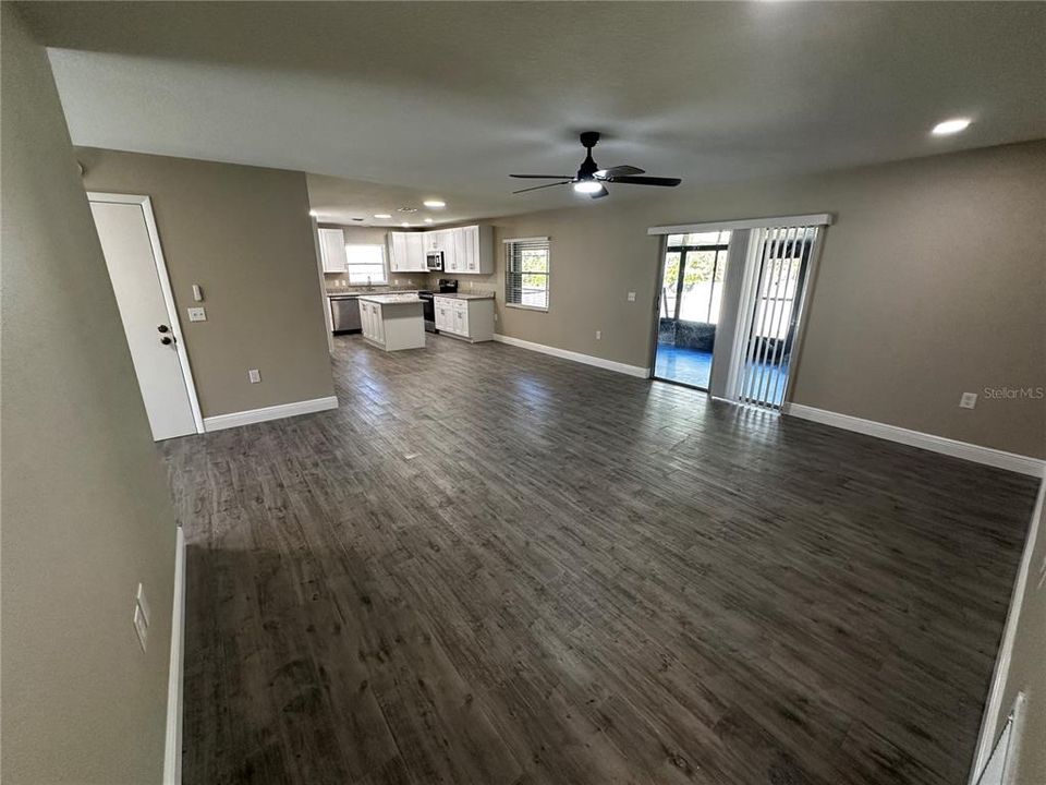 For Rent: $2,295 (3 beds, 2 baths, 1204 Square Feet)