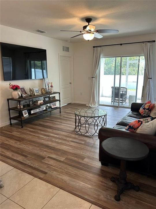 En Venta: $357,000 (3 camas, 2 baños, 1633 Pies cuadrados)