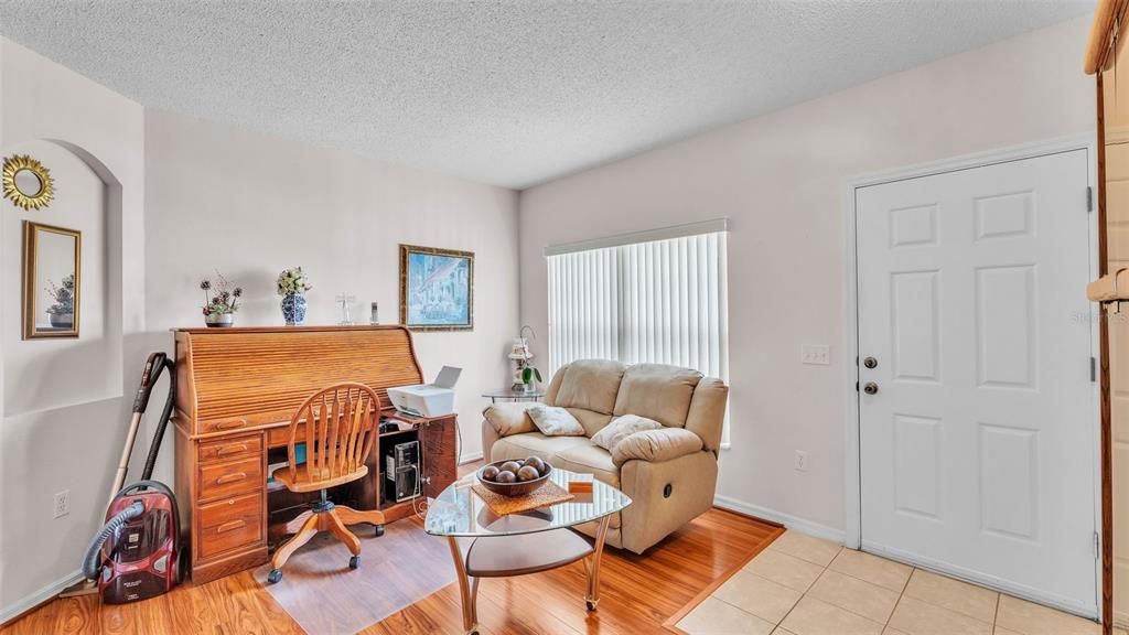 En Venta: $260,000 (3 camas, 2 baños, 1610 Pies cuadrados)