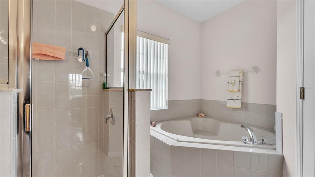 En Venta: $260,000 (3 camas, 2 baños, 1610 Pies cuadrados)