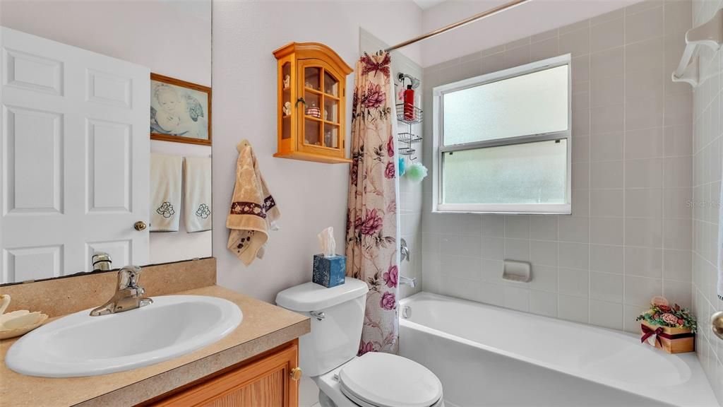 En Venta: $260,000 (3 camas, 2 baños, 1610 Pies cuadrados)